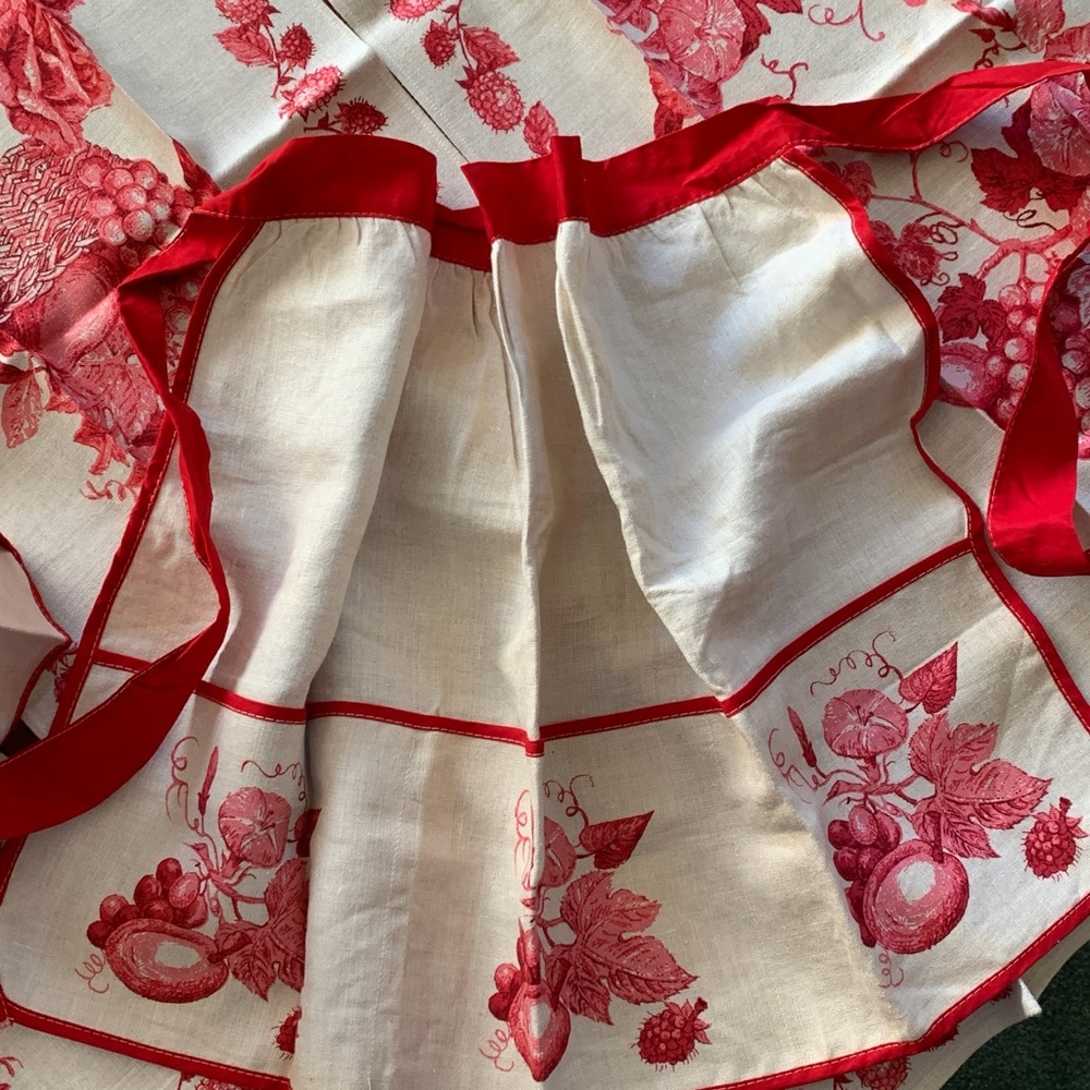 Hostess Apron Set Vintage Linen Luther Travis 5 piece Tea Towels Appliance Cover